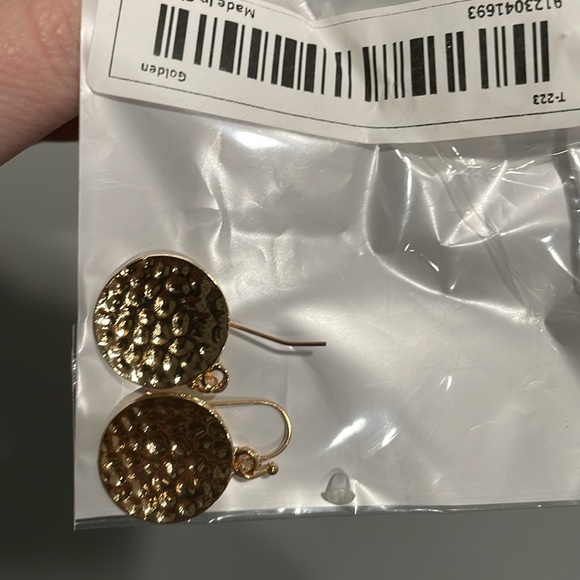 {SHEIN} Retro Simple Bump Small Disc Earrings Gold Color - Picture 2 of 2